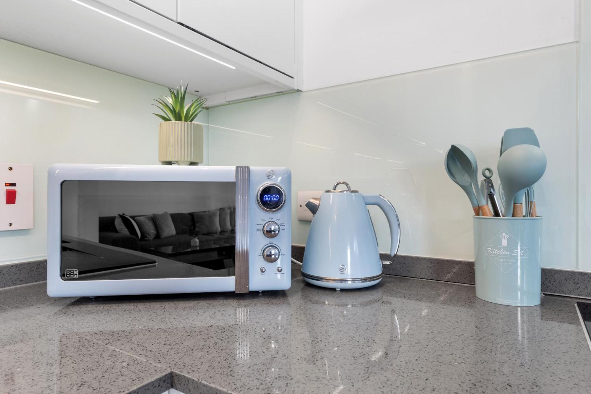 Luxury 4 Bedroom Flat With Stunning Shard View From Terrace In Central London! Next To Station, Sleeps 9 Kültér fotó