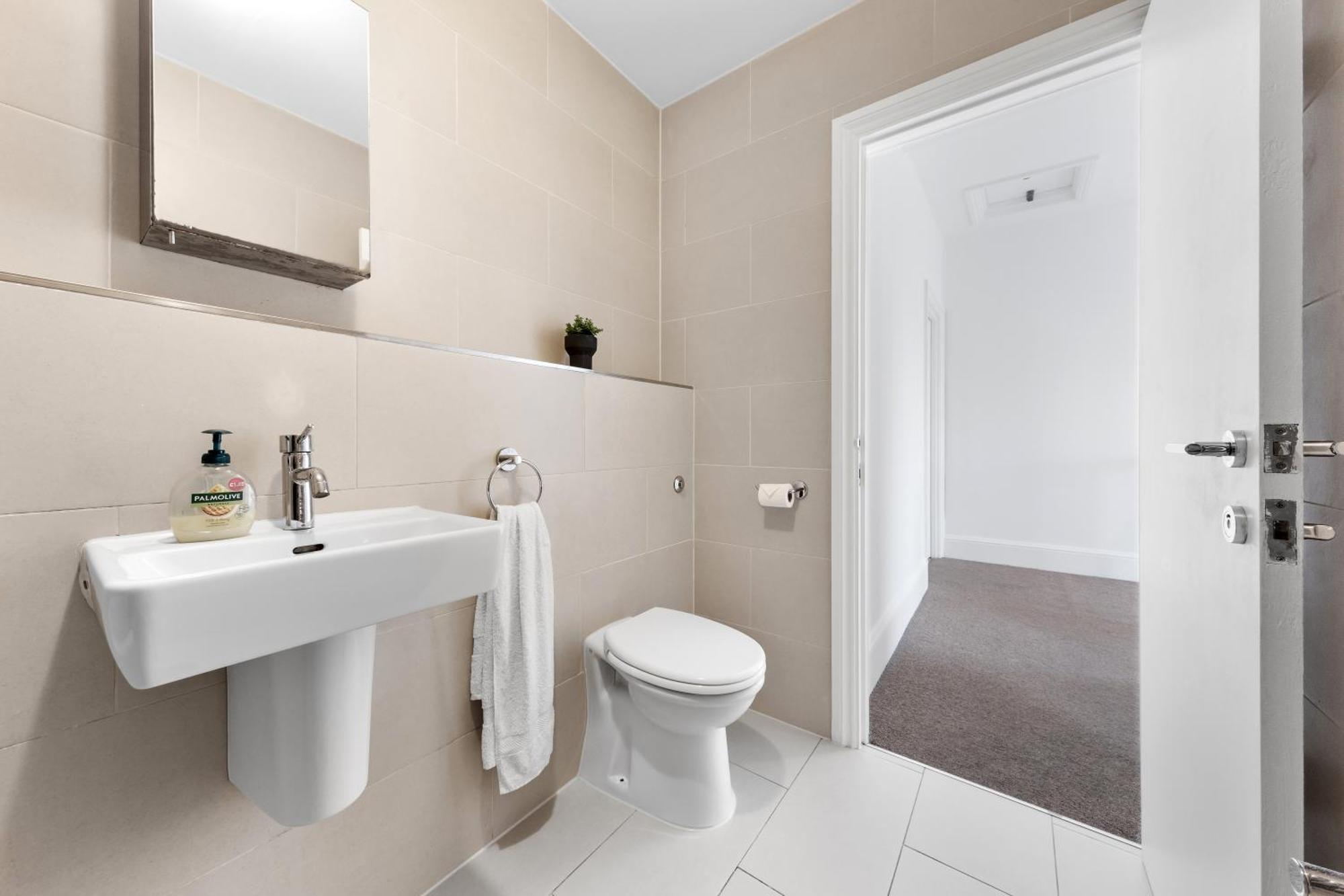 Luxury 4 Bedroom Flat With Stunning Shard View From Terrace In Central London! Next To Station, Sleeps 9 Kültér fotó